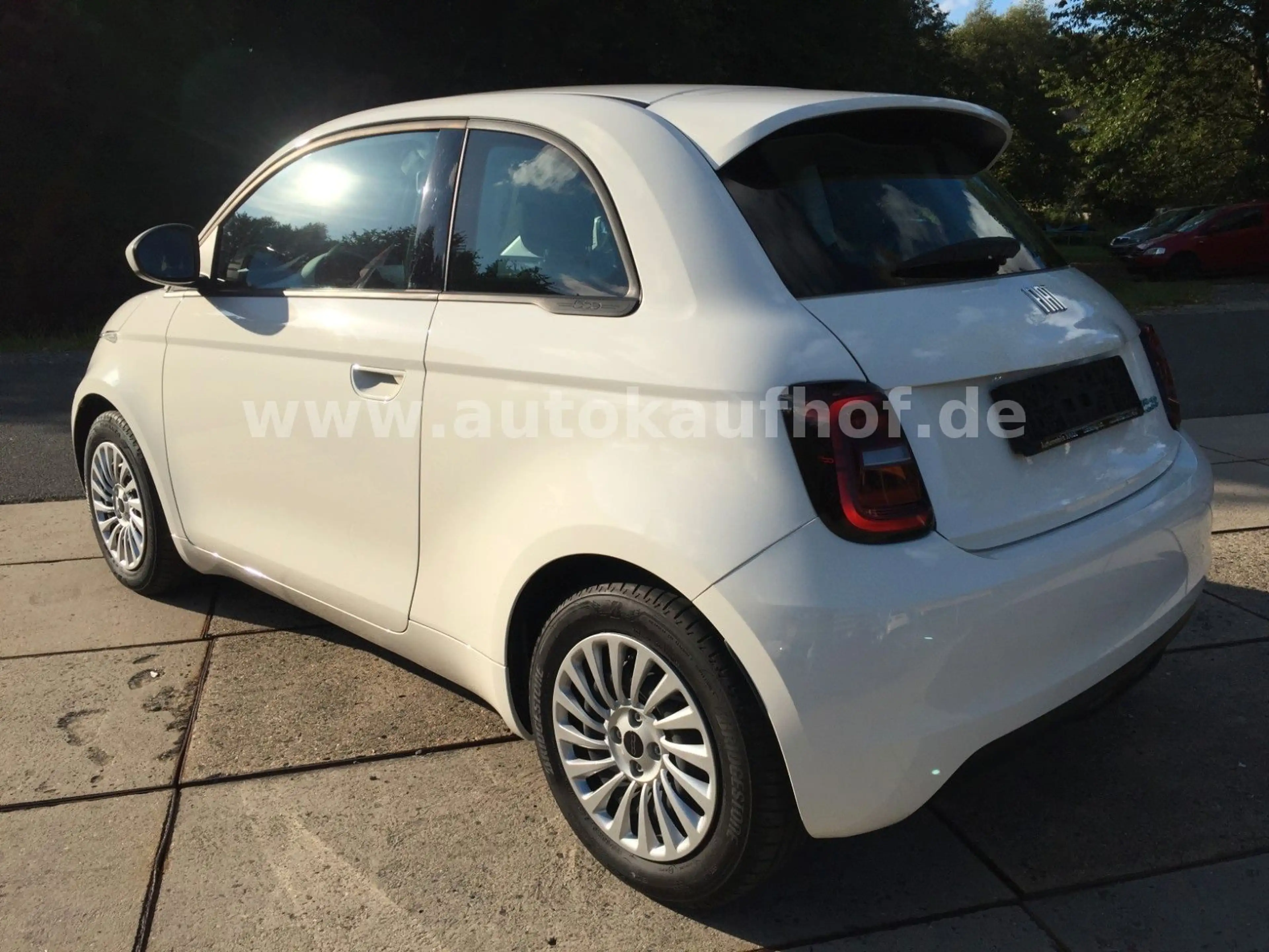 Fiat 500e Tempomat, Carplay / Android Auto — photo 5