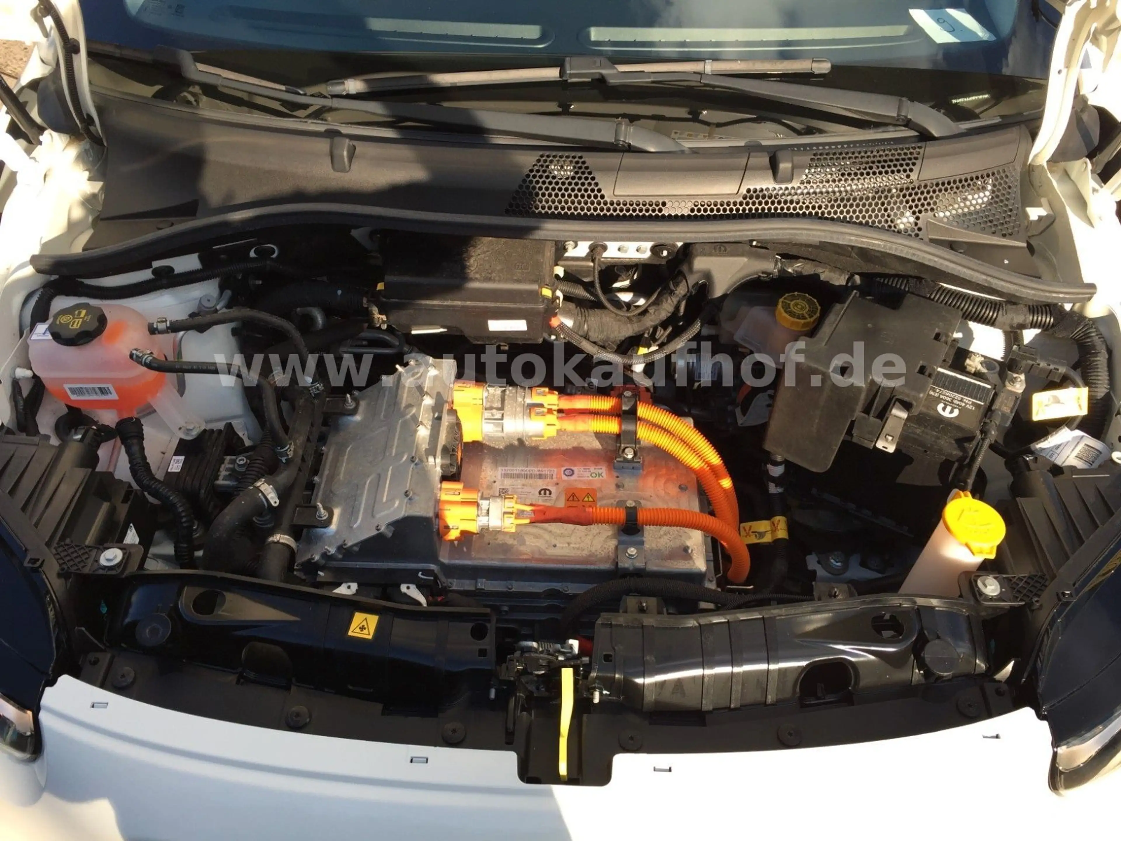 Fiat 500e Tempomat, Carplay / Android Auto — photo 19