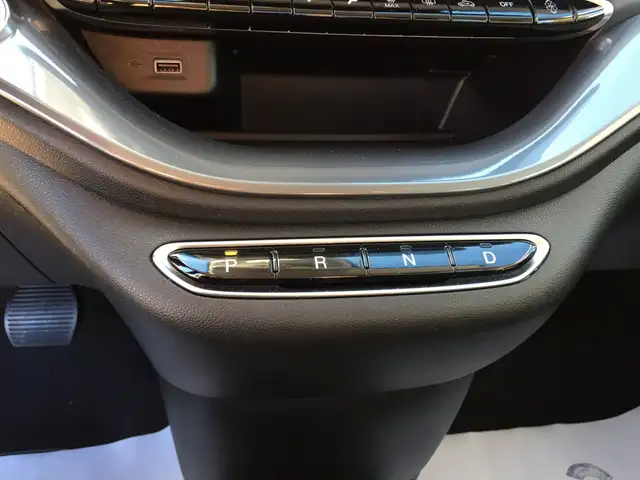 Fiat 500E view 15