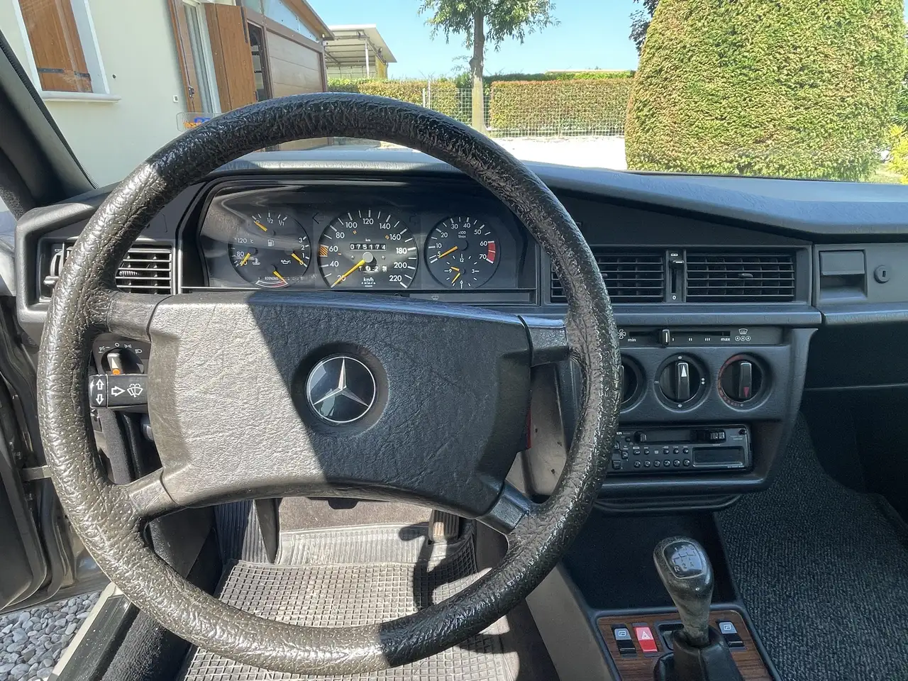 Mercedes-Benz 190 2.0 E 122cv, foto 5