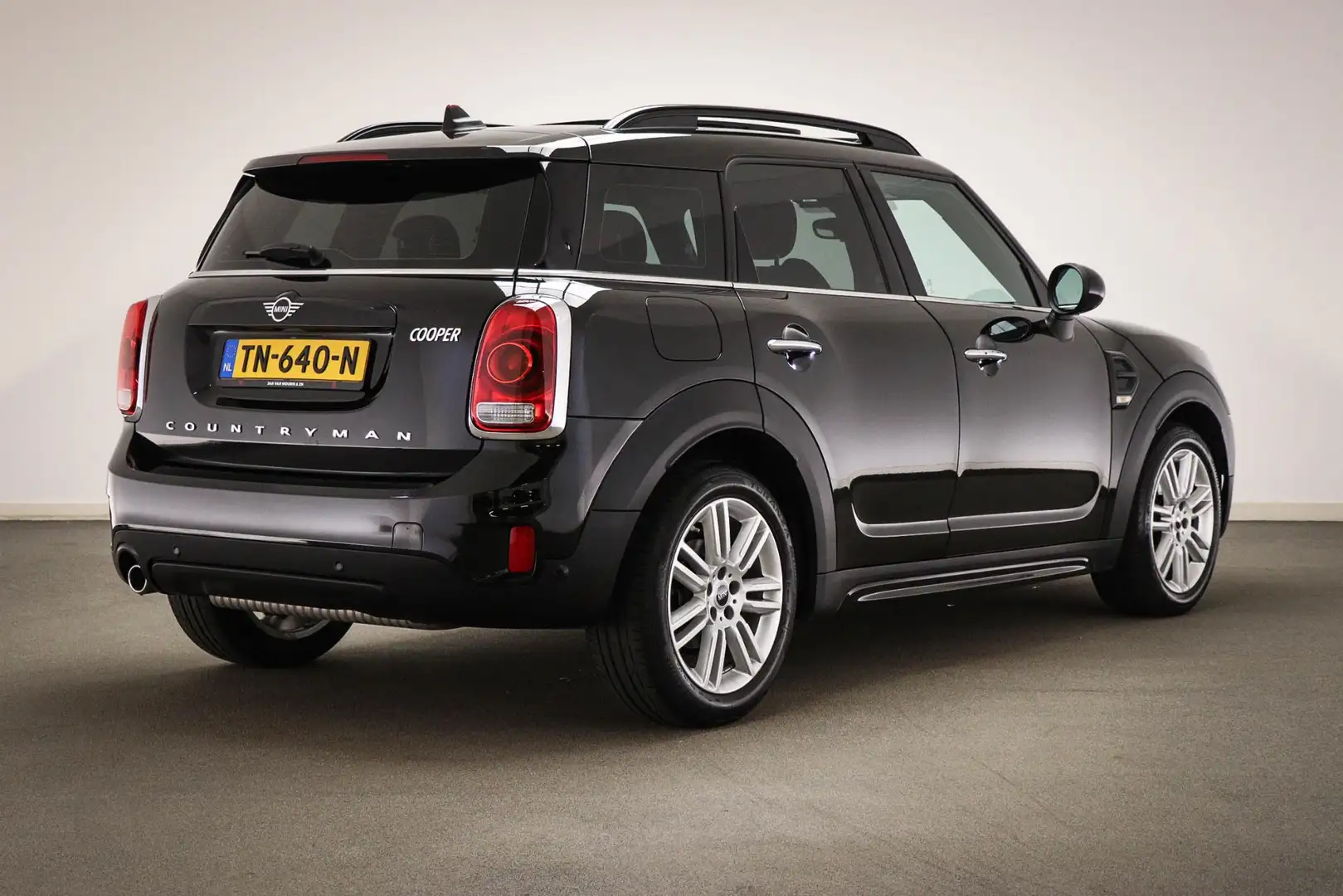 MINI Cooper Countryman Mini 1.5 Chili | PANORAMADAK | HALF LEDER | APPLE Zwart - 2
