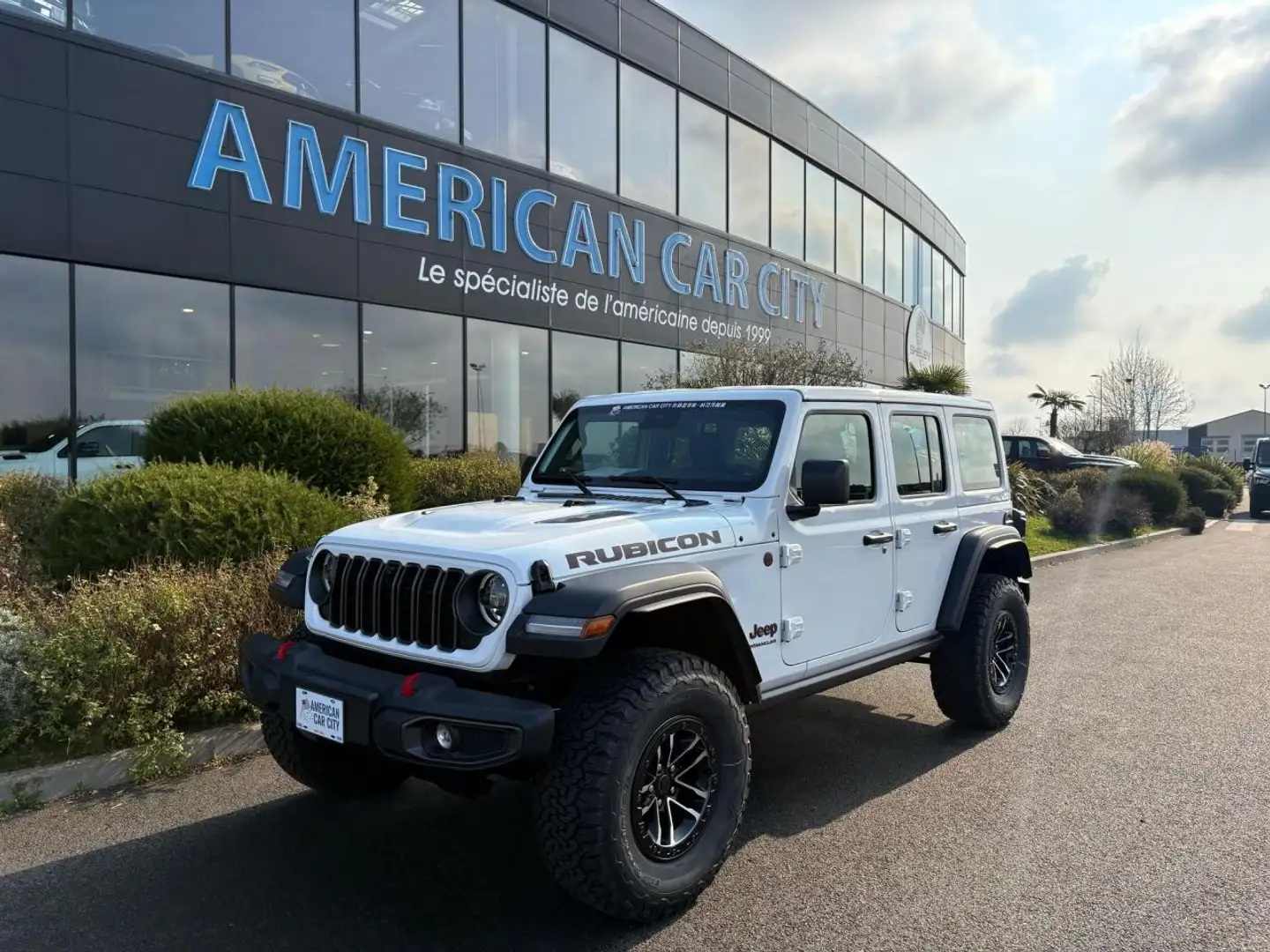 Jeep Wrangler Unlimited Rubicon 35 XTREME package V6 3.6L Blanc - 1