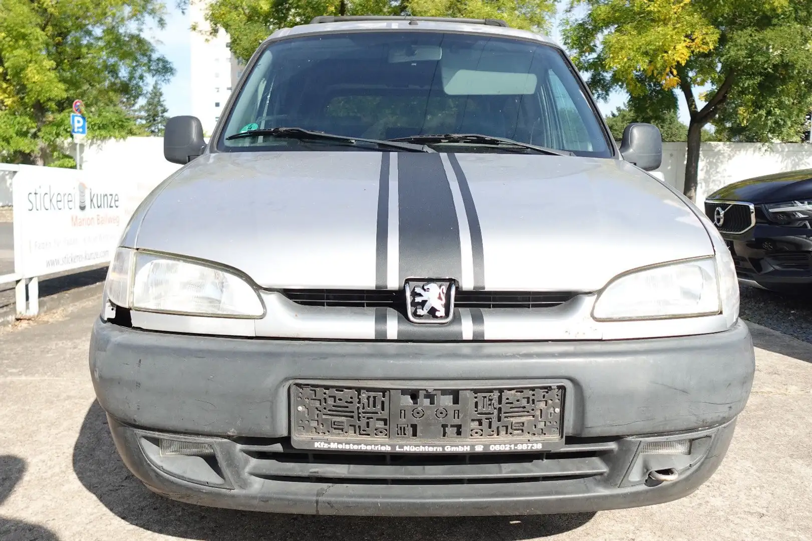 Peugeot Partner Silber - 2