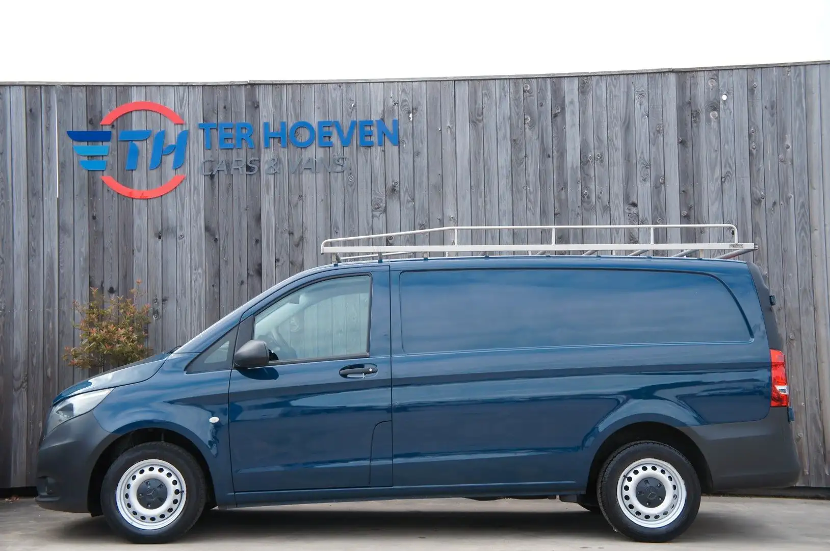 Mercedes-Benz Vito 111 CDi Lang Klima Navi Tempomat 84KW Euro5 Blau - 1