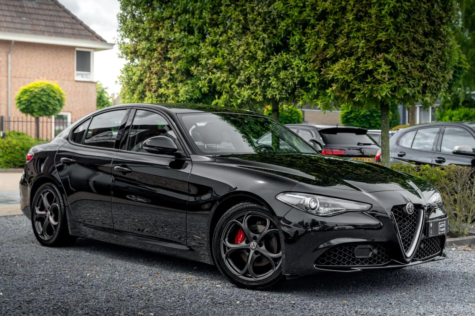 Alfa Romeo Giulia 2.0T Super 200 Pk Aut. Camera Keyless Xenon 18'' Noir - 1