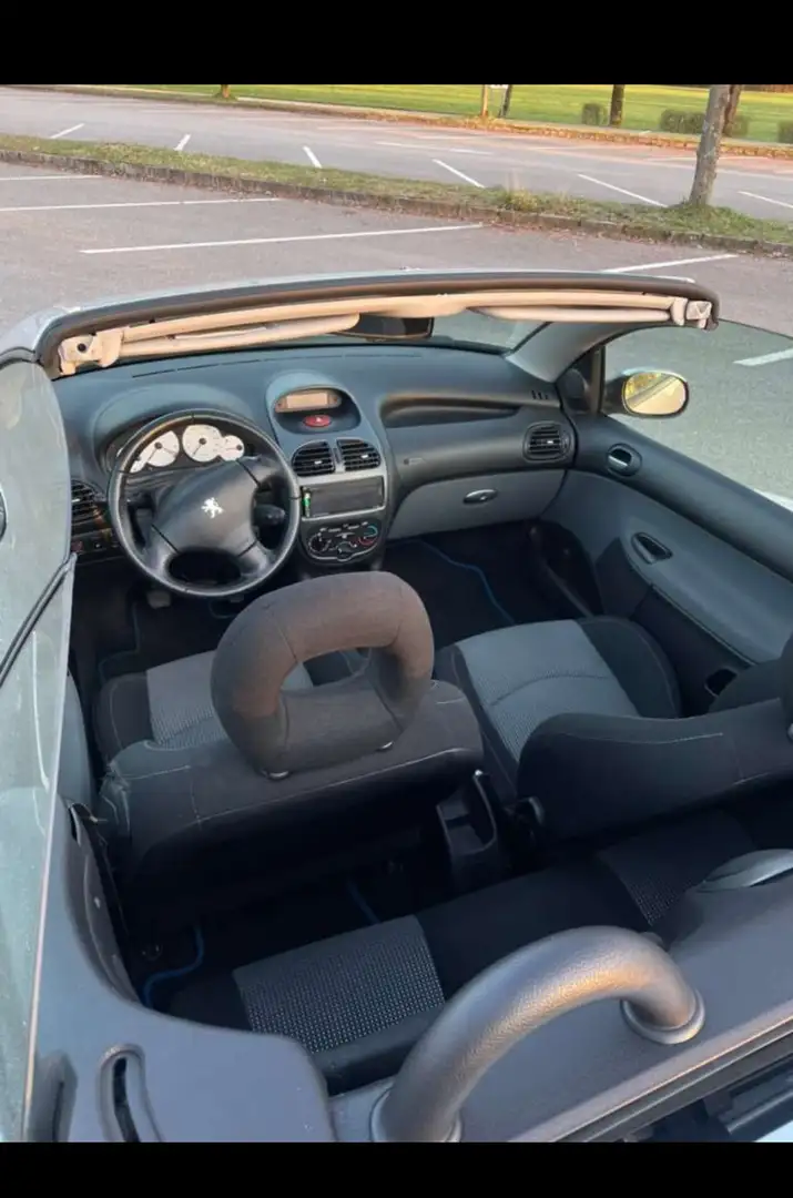 Peugeot 206 206 CC 1,6 16V Silber - 2