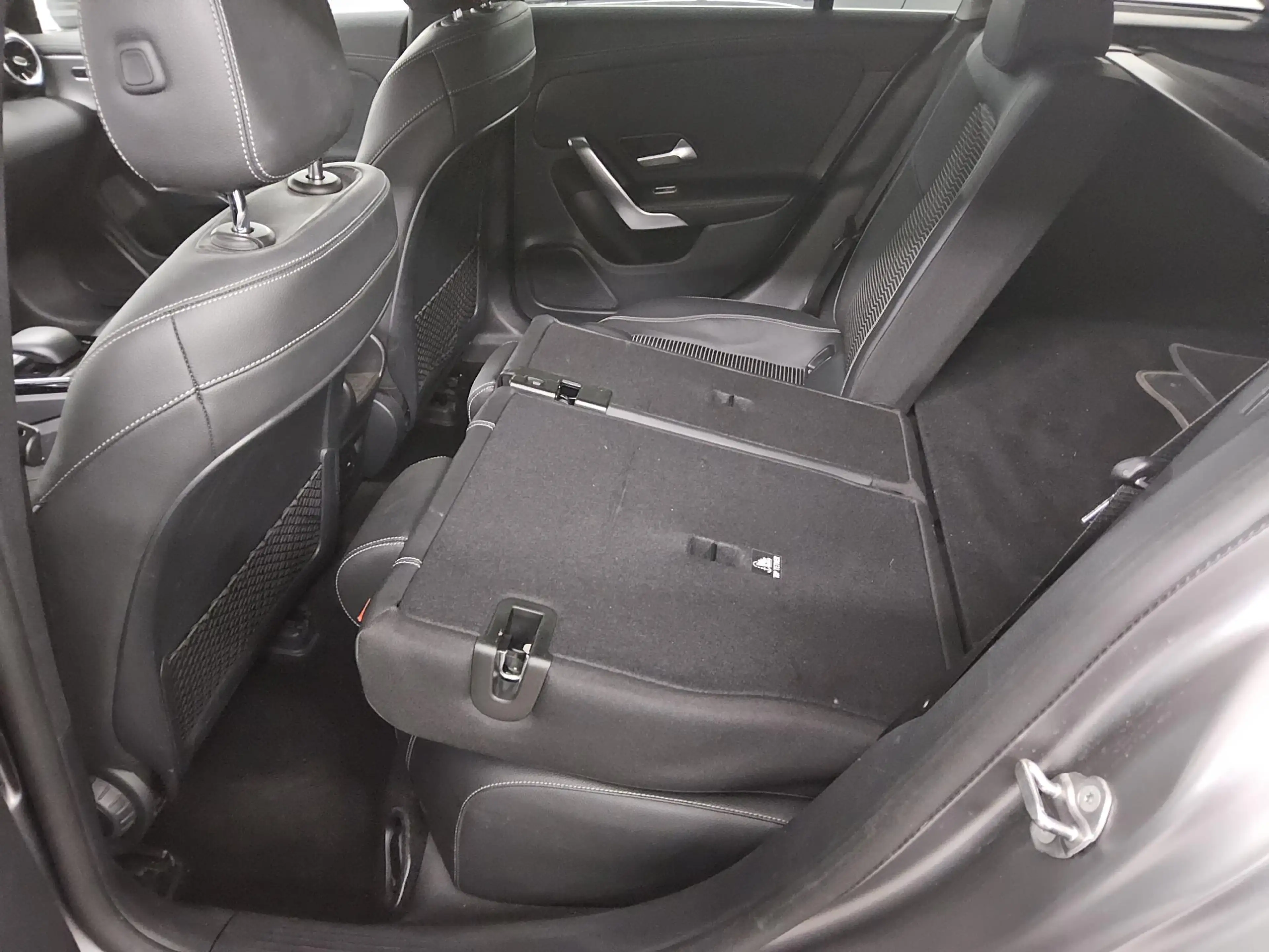 Mercedes-Benz CLA 220 CLA 220 SB T-LEDER NAVI KLIMA RADIO SHZ VC PDC RfK — photo 13