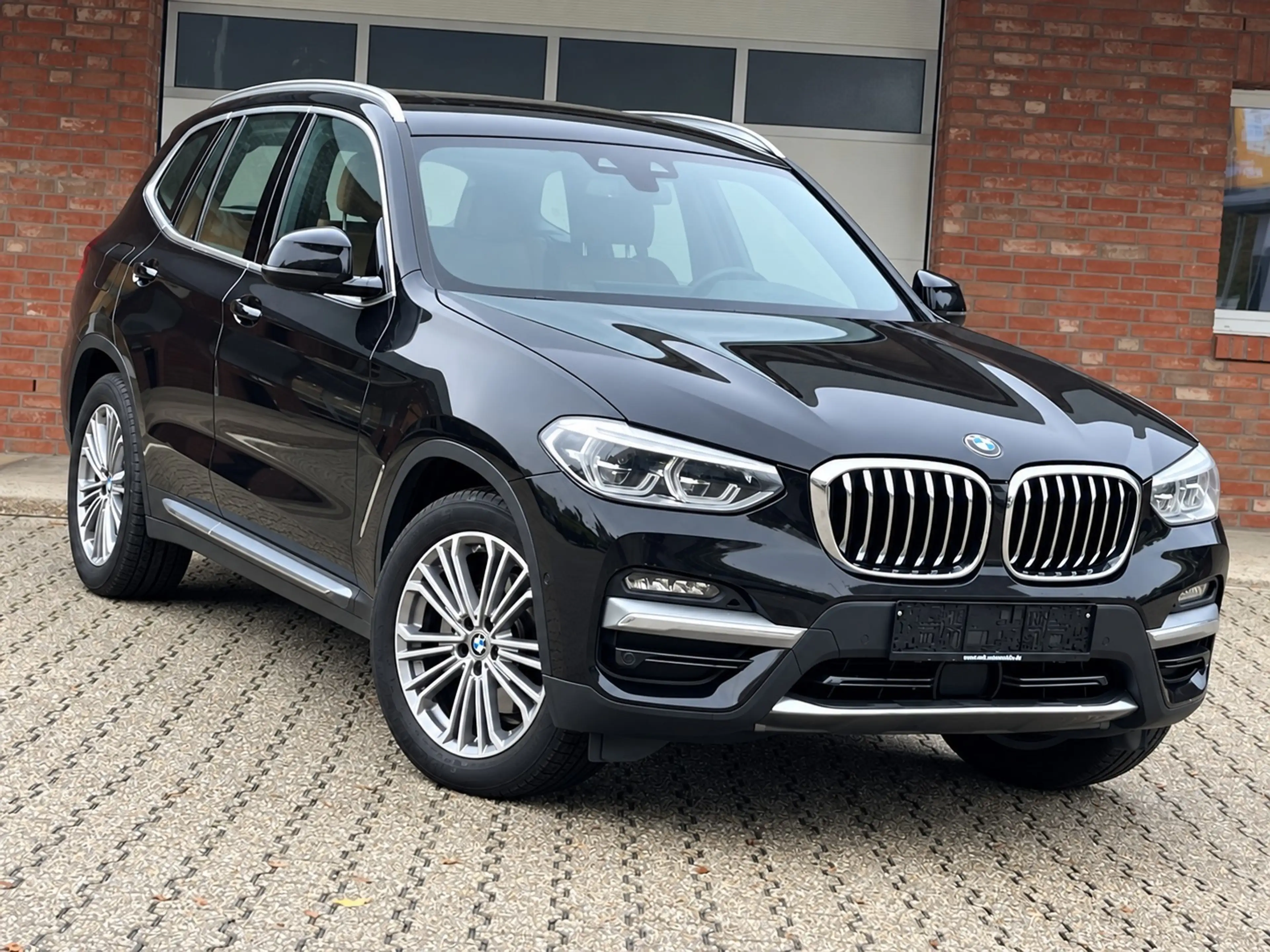 BMW X3 xDrive Sportpaket Kamera AHK LED — photo 2