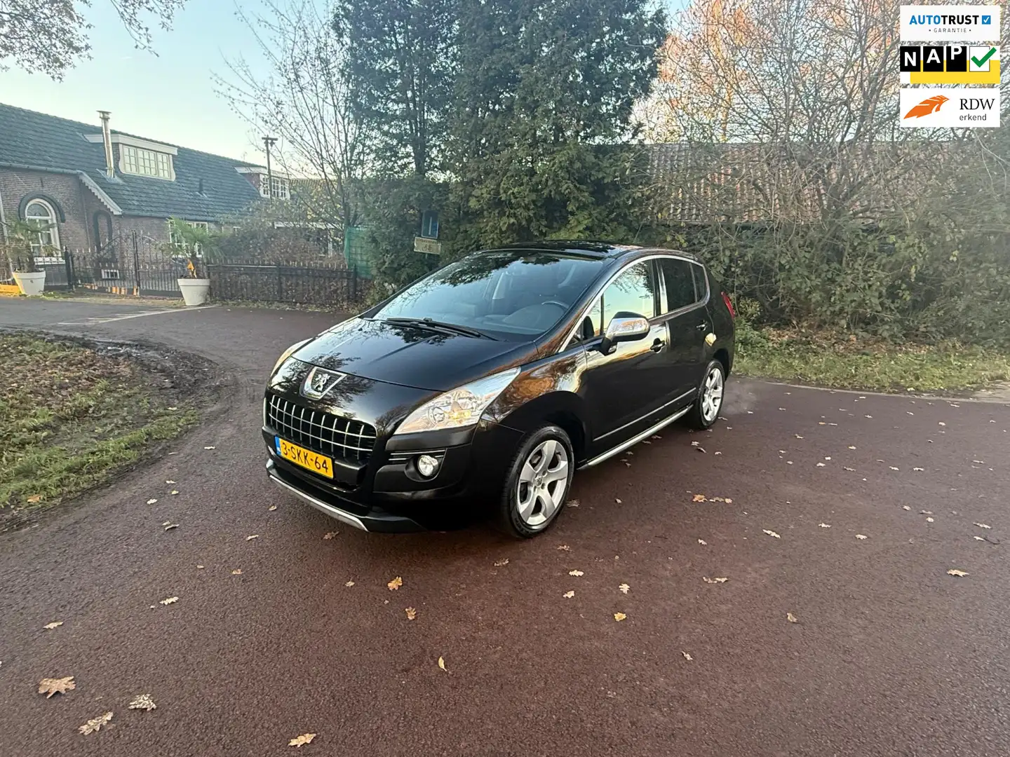 Peugeot 3008 1.6 VTi Style / Navi / Pano / Airco / NAP / Pdc Negro - 1