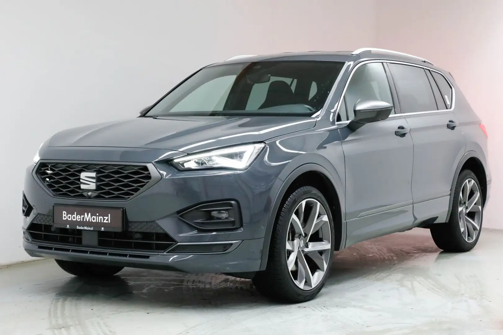 SEAT Tarraco 2.0 TDI DSG 4Drive FR LED Navi SHZ Kam. Grau - 2