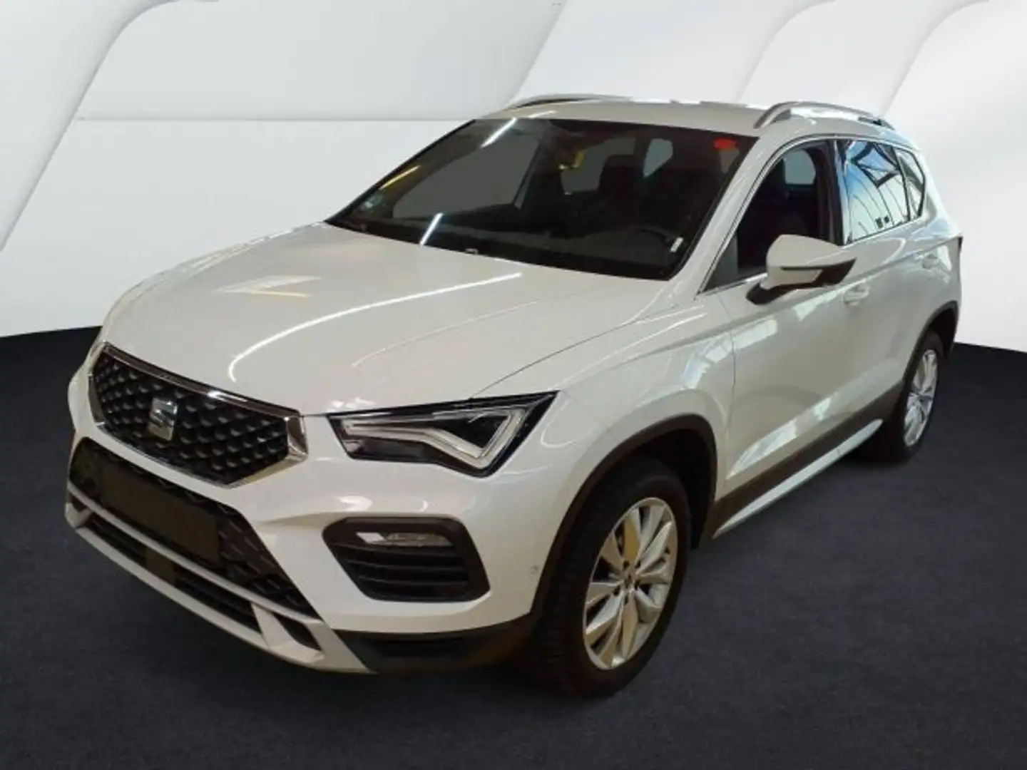 SEAT Ateca 1.5 TSI DSG X-PERIENCE LED+NAV+ACC+SHZ+RFK Weiß - 2