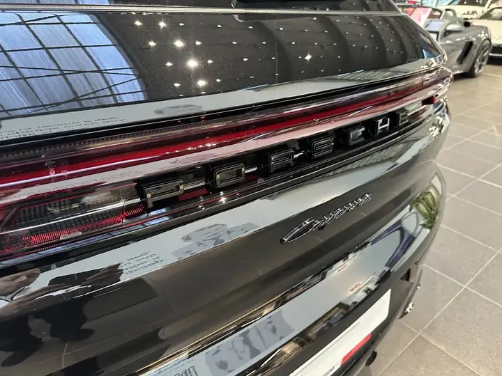 Porsche Cayenne 2025, foto 10