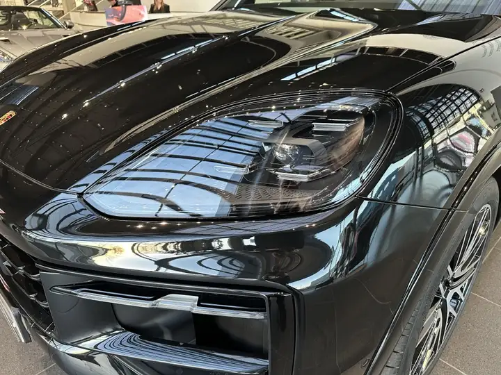 Porsche Cayenne 2025, foto 19