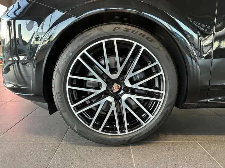 Porsche Cayenne 2025, foto 5
