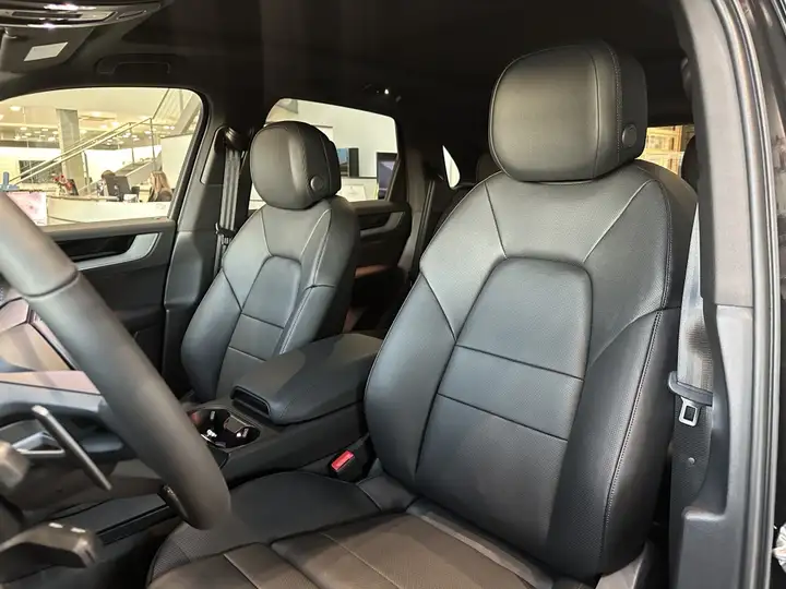 Porsche Cayenne 2025, foto 21