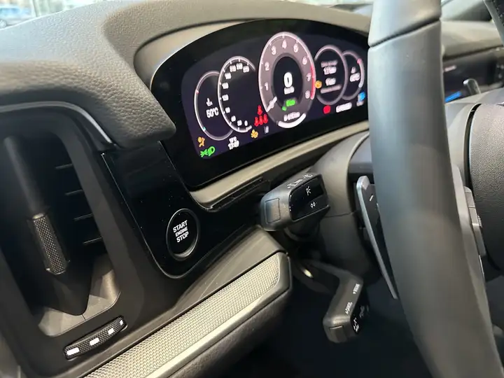 Porsche Cayenne 2025, foto 26