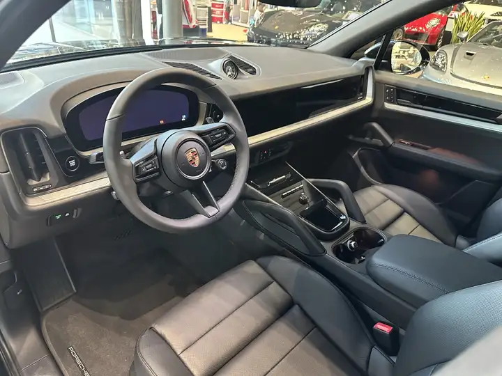 Porsche Cayenne 2025, foto 20