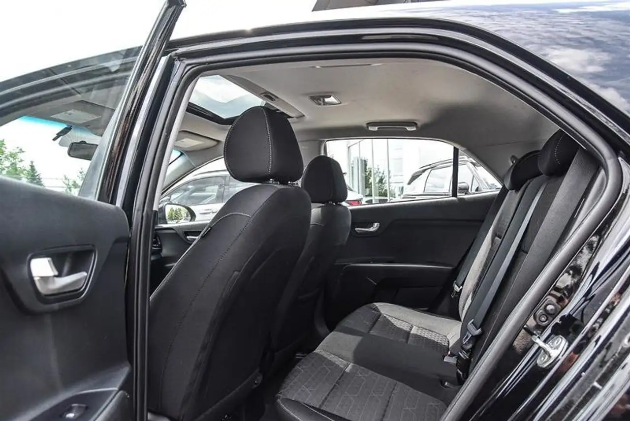 Kia Rio снимка Kia Rio