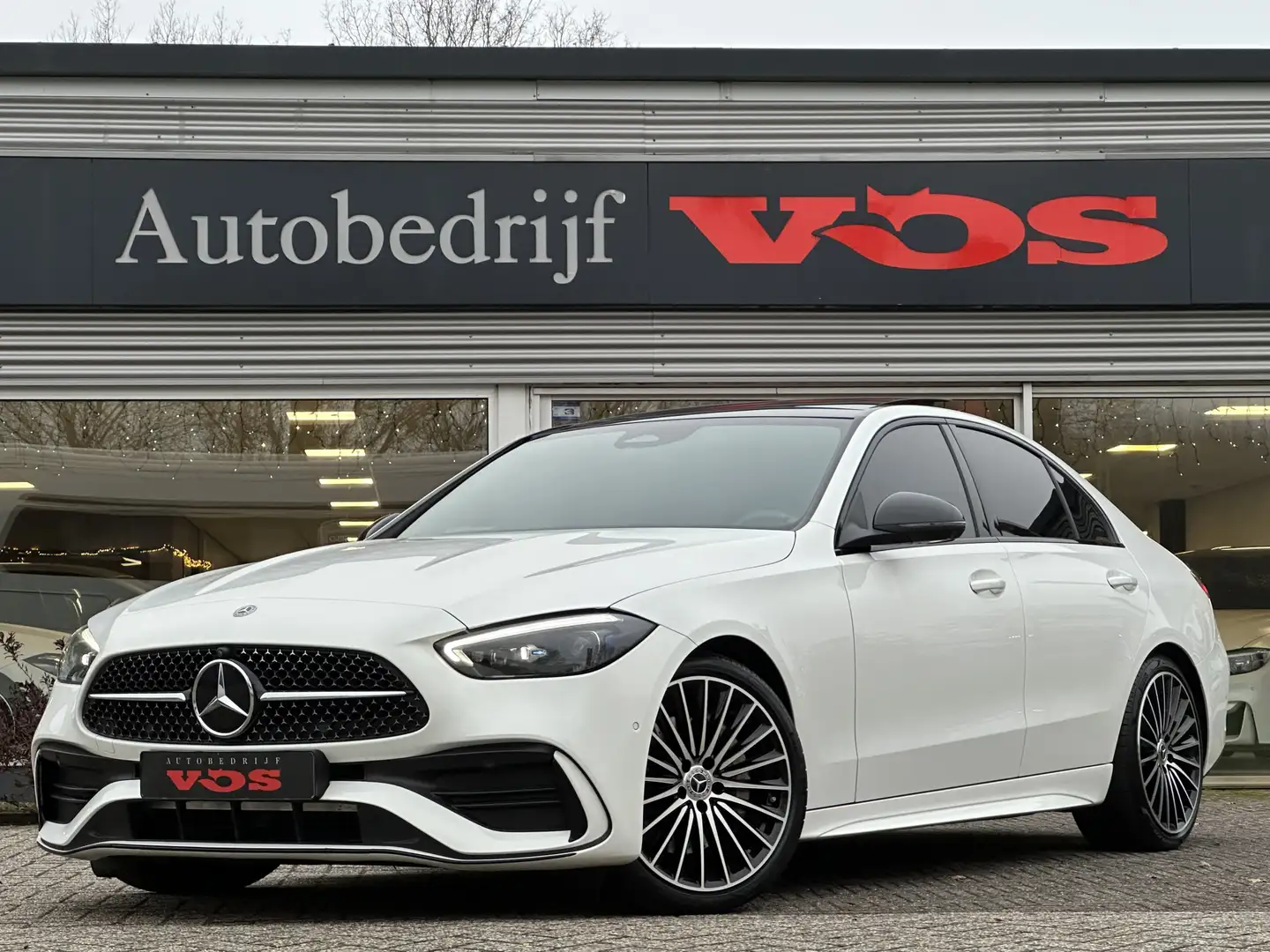 Mercedes-Benz C 300 AMG Line | 258 pk | Massage | Panodak | Burmester Blanco - 1