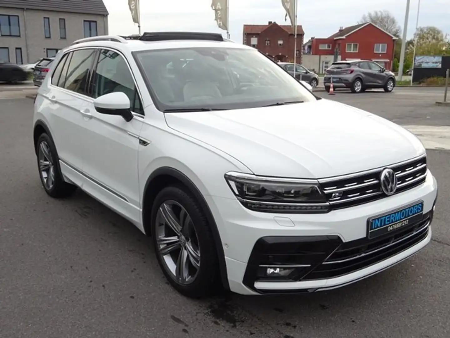 Volkswagen Tiguan Tiguan R-LINE 1.5 TSI ACT DSG+Navi/Carplay/Camera Blanc - 2