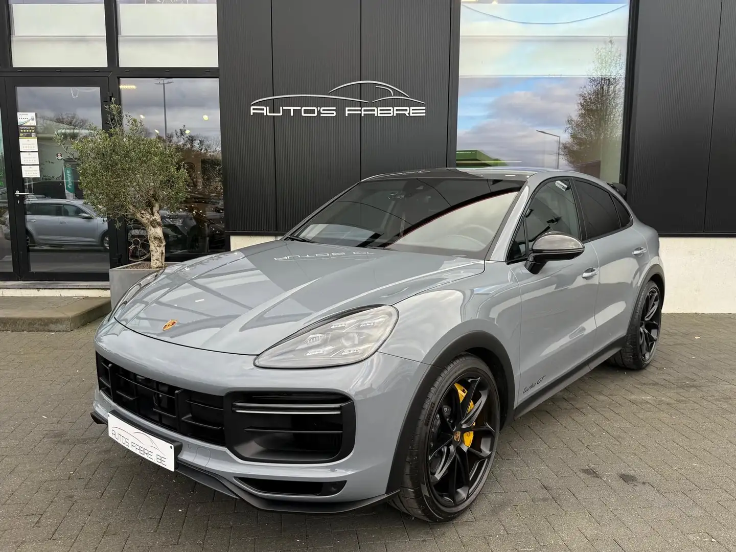 Porsche Cayenne 4.0 Turbo GT Coupe Tiptronic S Nieuwstaat Gris - 1