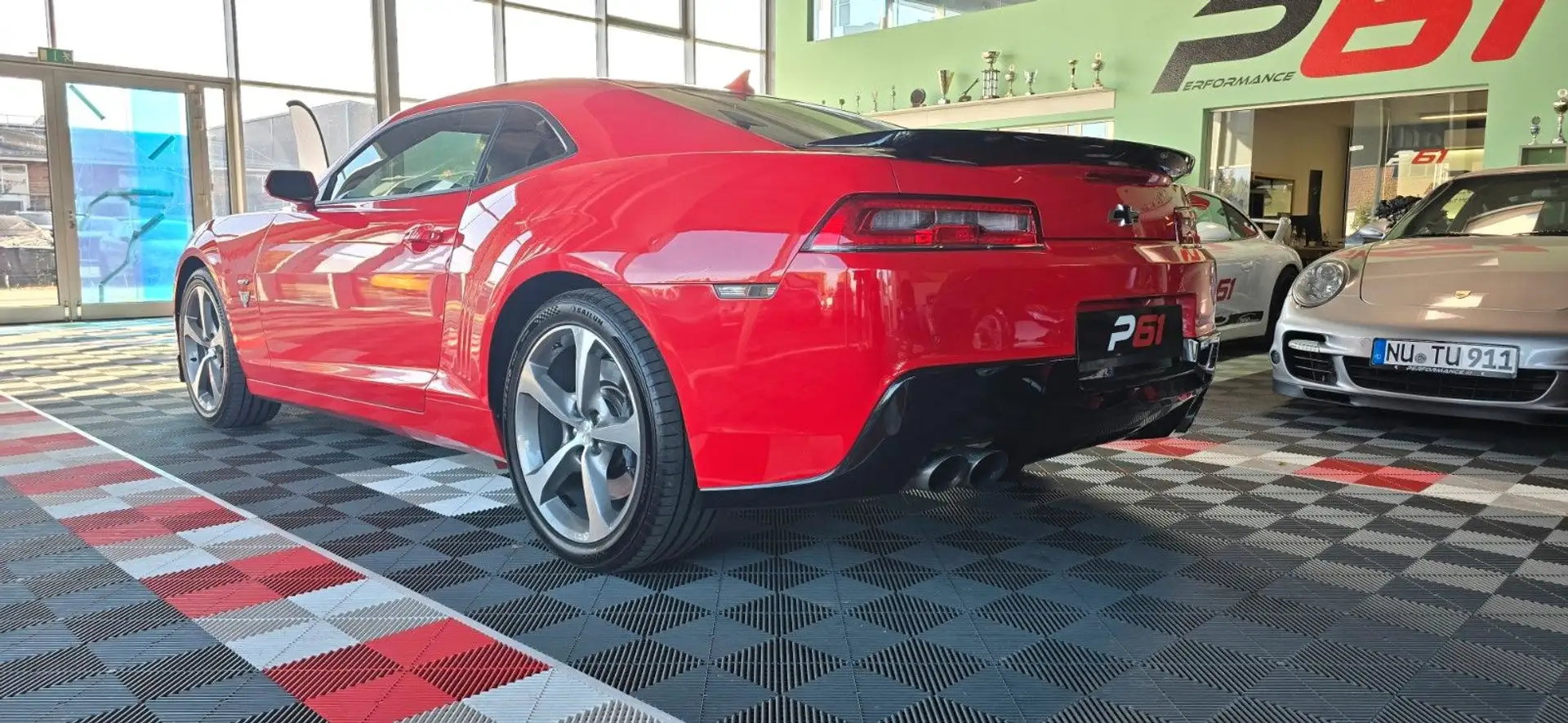 Chevrolet Camaro SS Rot - 2