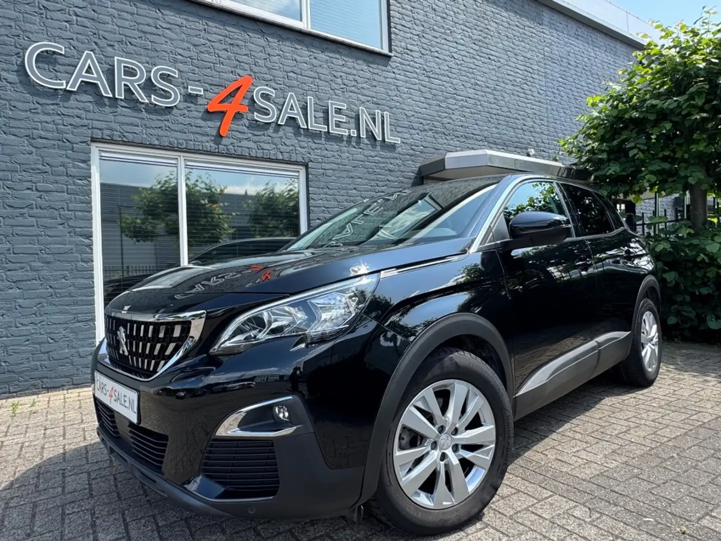 Peugeot 3008 1.2 Autom. Executive 130pk + Lmv + Navi + Pdc - 56 Noir - 1