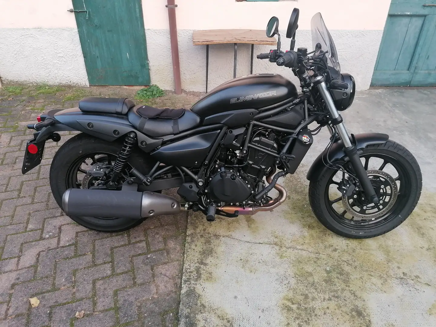 Kawasaki Eliminator 500 2024 Nero - 1