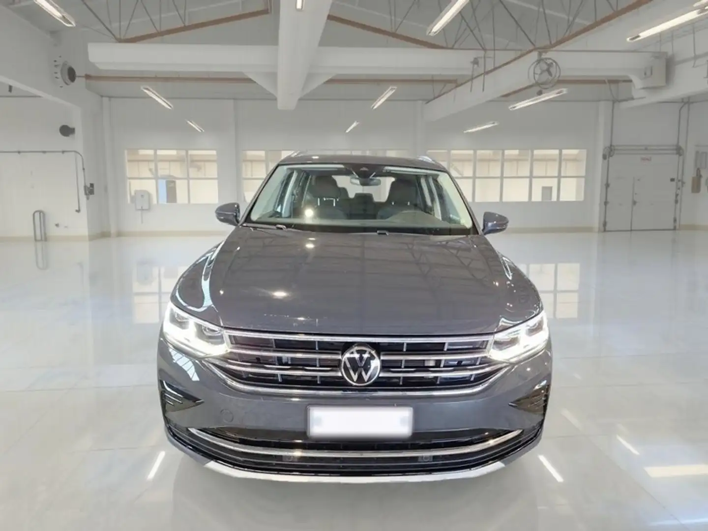 Volkswagen Tiguan 1.4 TSI eHYBRID Elegance DSG - 2