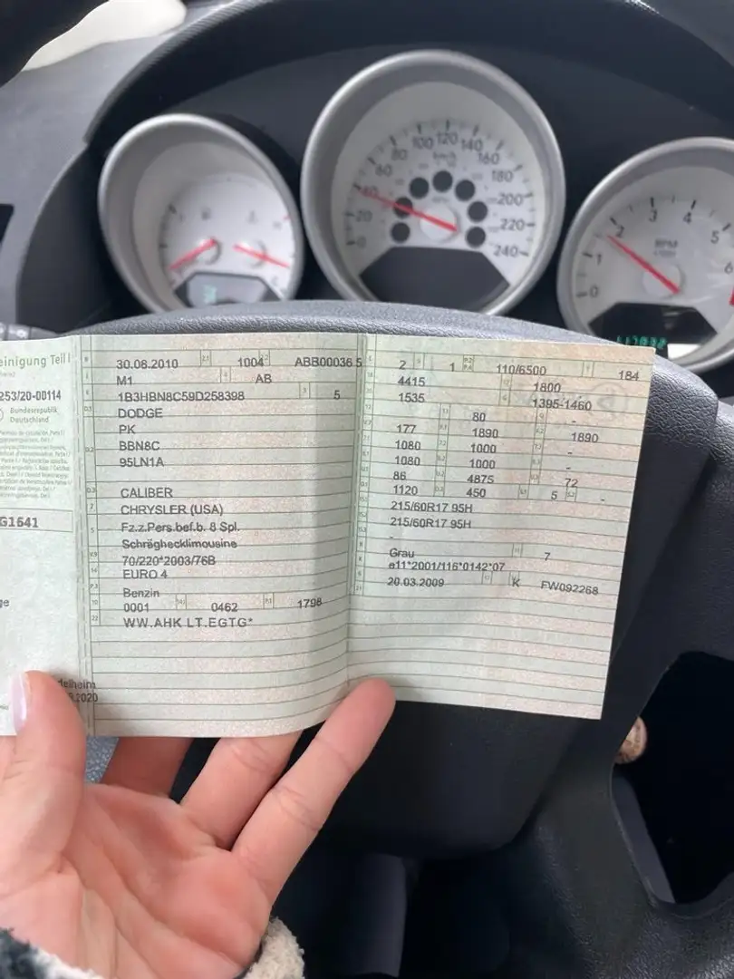 Dodge Caliber Caliber 2.0 CRD SXT Silber - 2