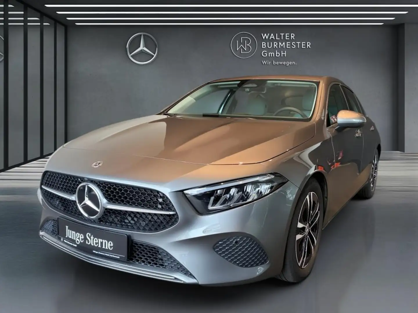 Mercedes-Benz A 180 Progressive+Navi+SHZ+Kamera+PDC+Isofix Grau - 1