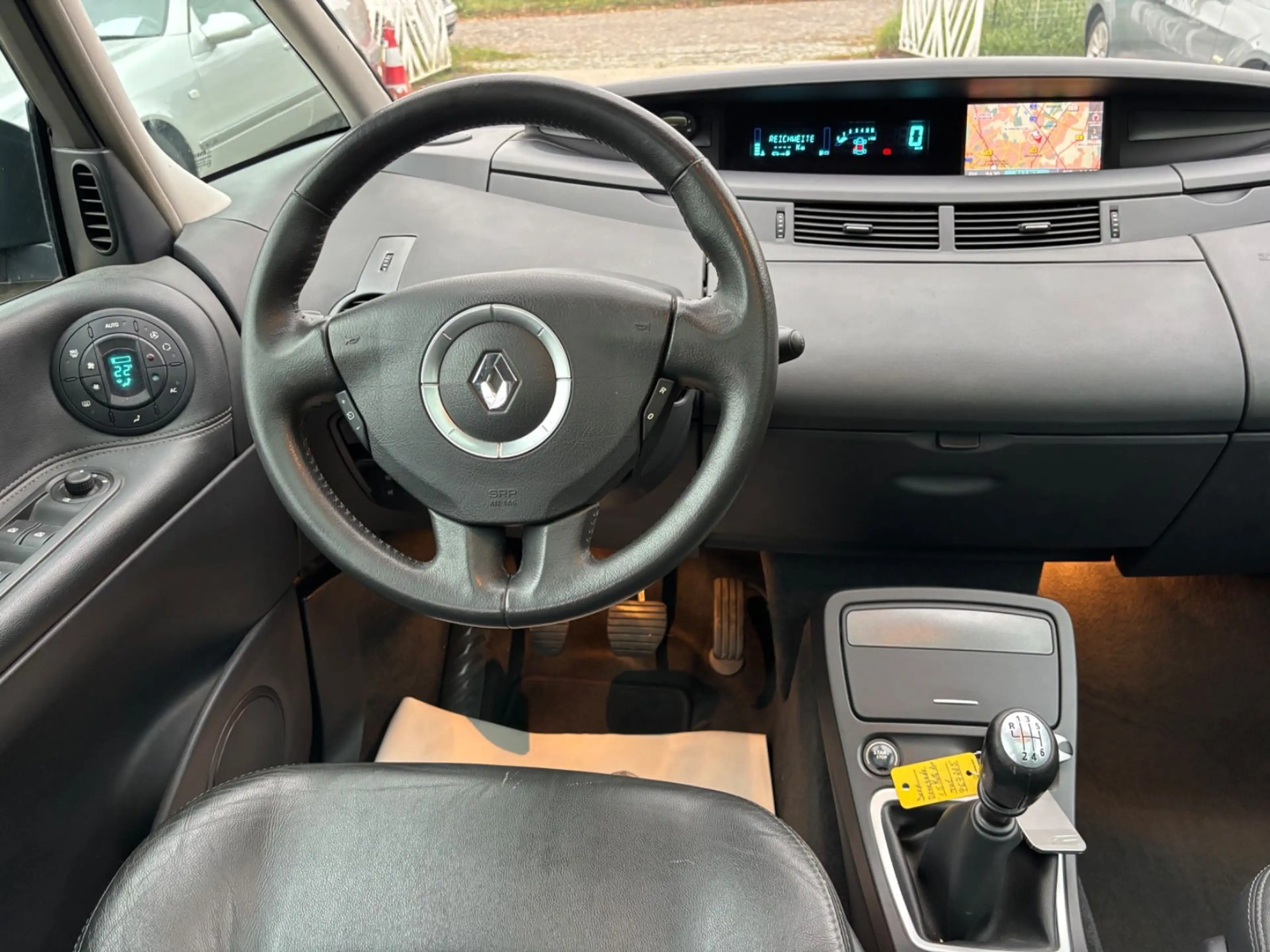 Renault Espace 2,0 dCi Klima Leder Panorama AHK Stanheiz — photo 16