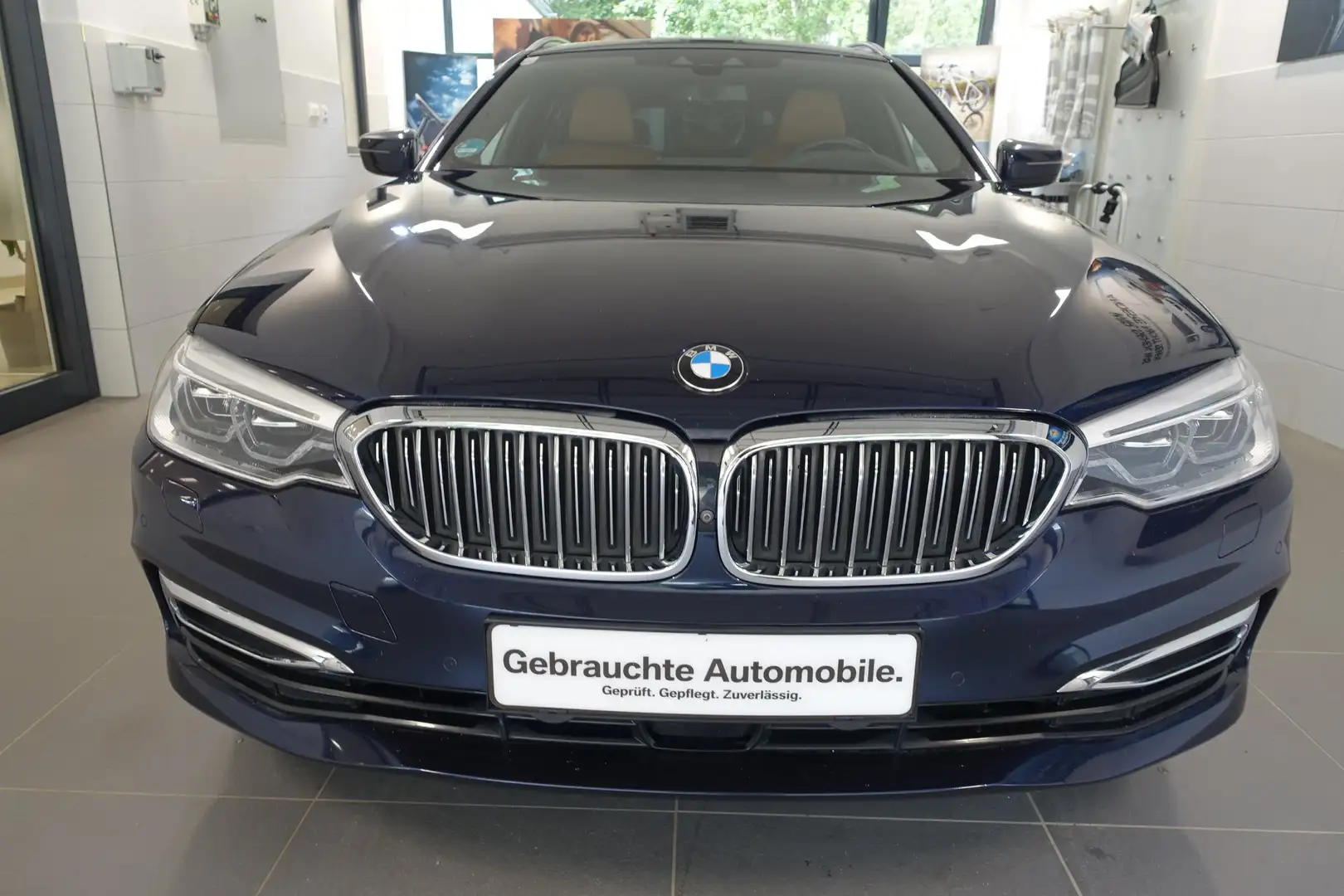 BMW 530 530d xDrive Luxury Line Blau - 2