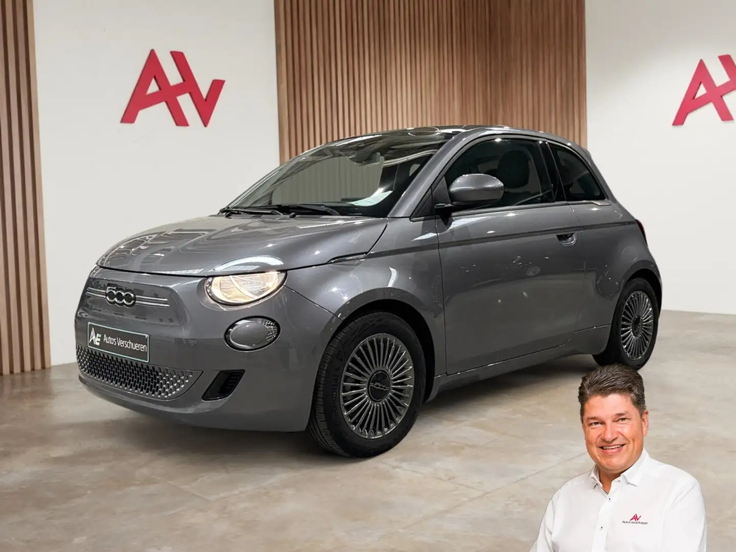 Fiat 500e Icon 42 kWh ** Pano | Carplay/Navi | Sensoren Grijs - 1