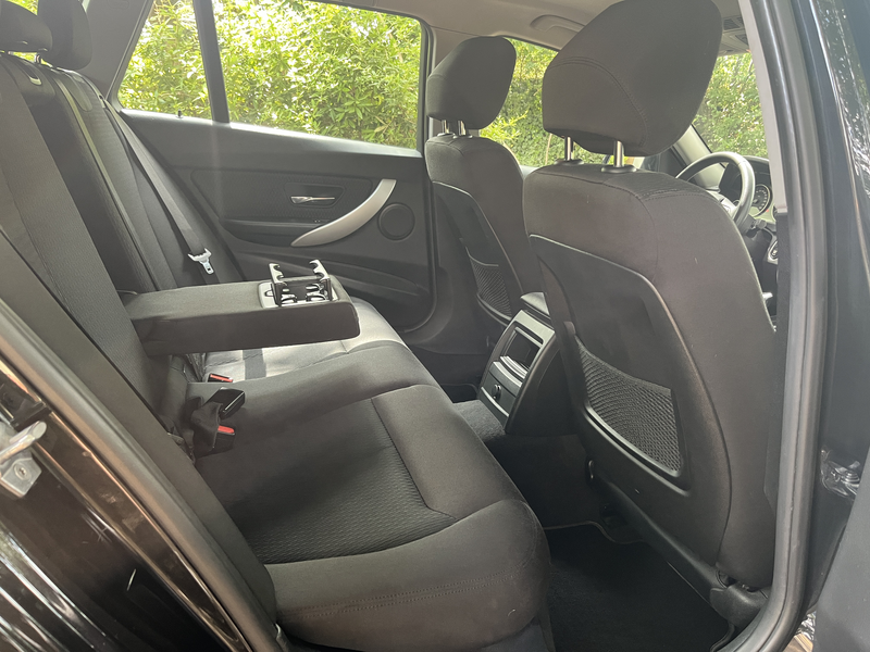 BMW 318 Facelift-Full Led-Navigatie-BT-Parkeersensoren-16" — photo 15