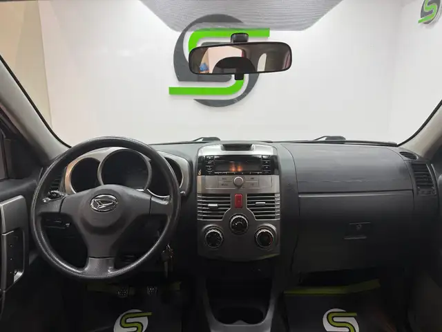 Daihatsu Terios view 13