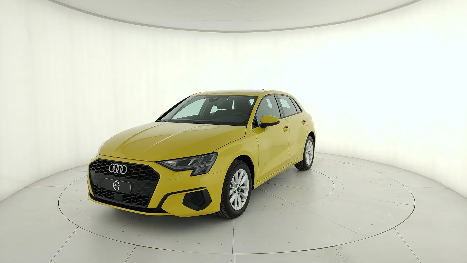 Audi A3 Sportback 35 1.5 tfsi mhev Business Advanced s-tro Giallo - 1