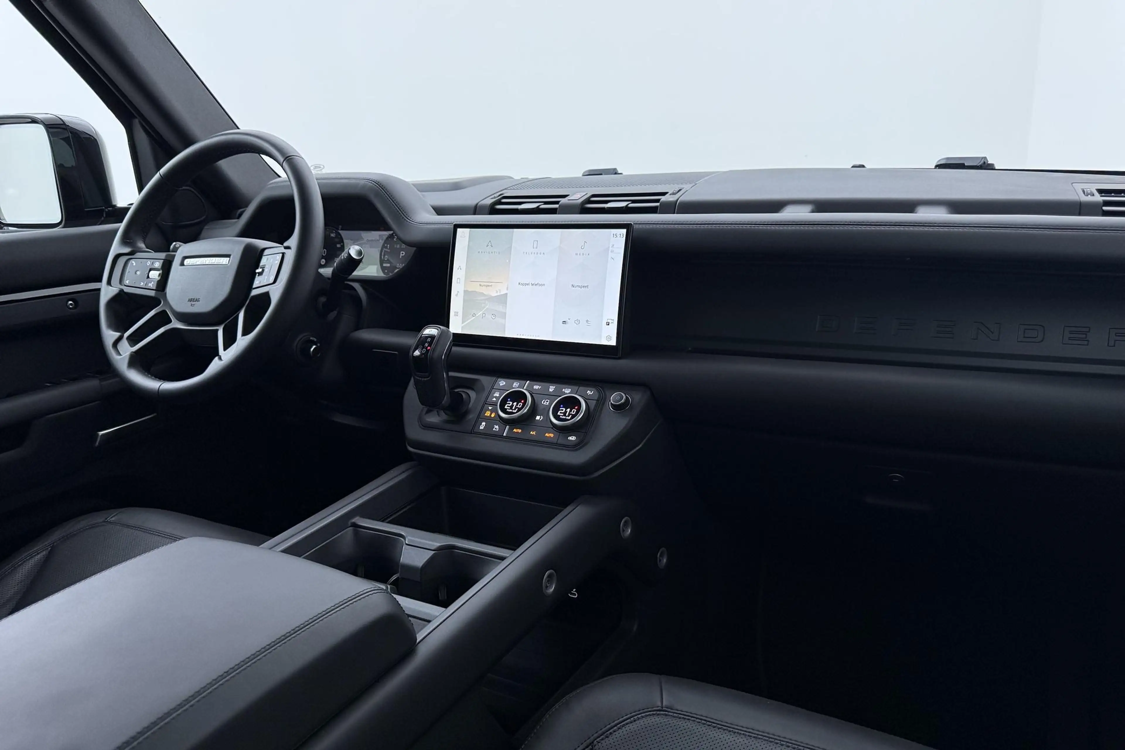 Land Rover Defender 110 P300e X-Dynamic HSE | Meridian Surround | Clea — photo 17
