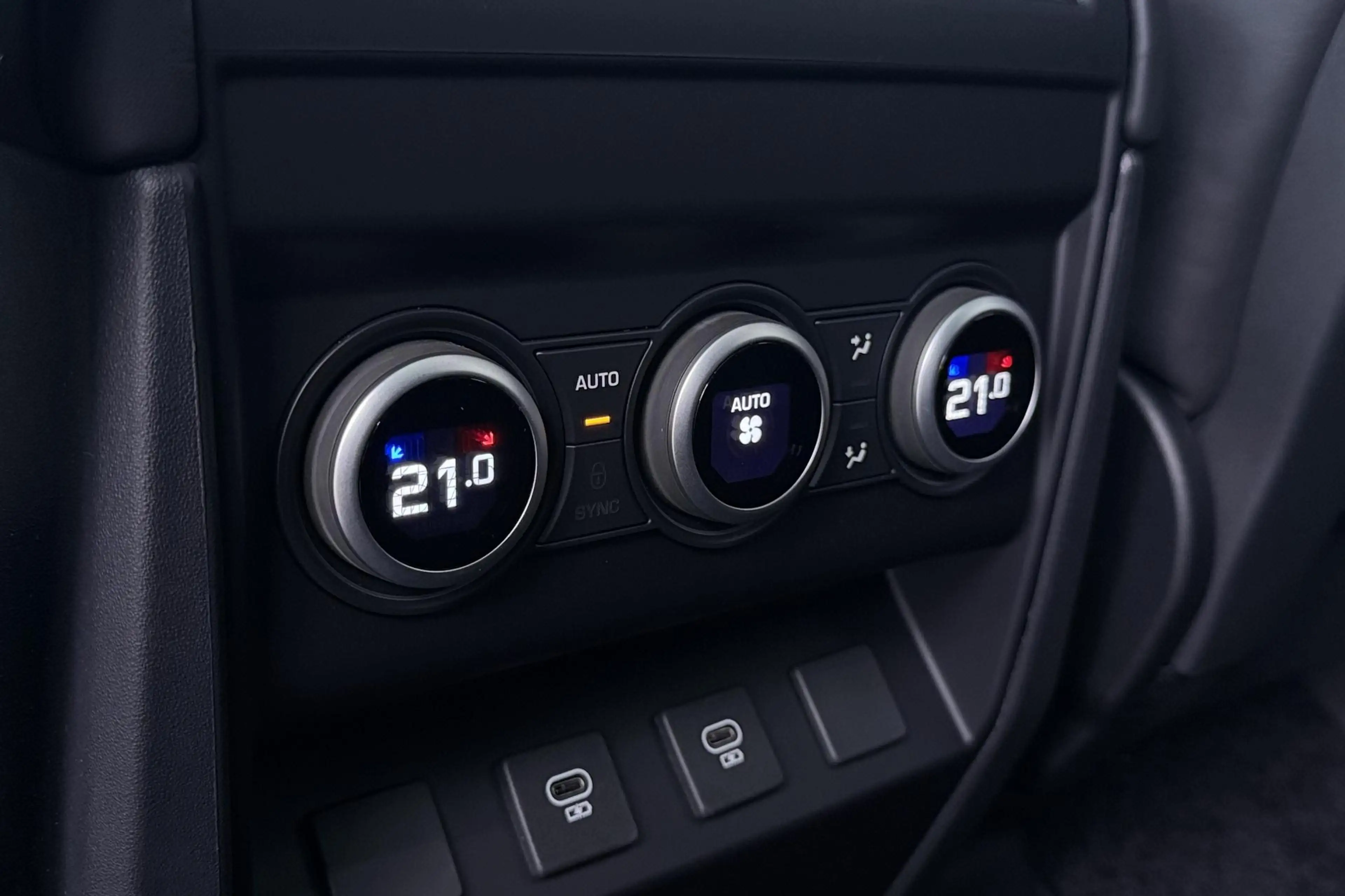 Land Rover Defender 110 P300e X-Dynamic HSE | Meridian Surround | Clea — photo 48