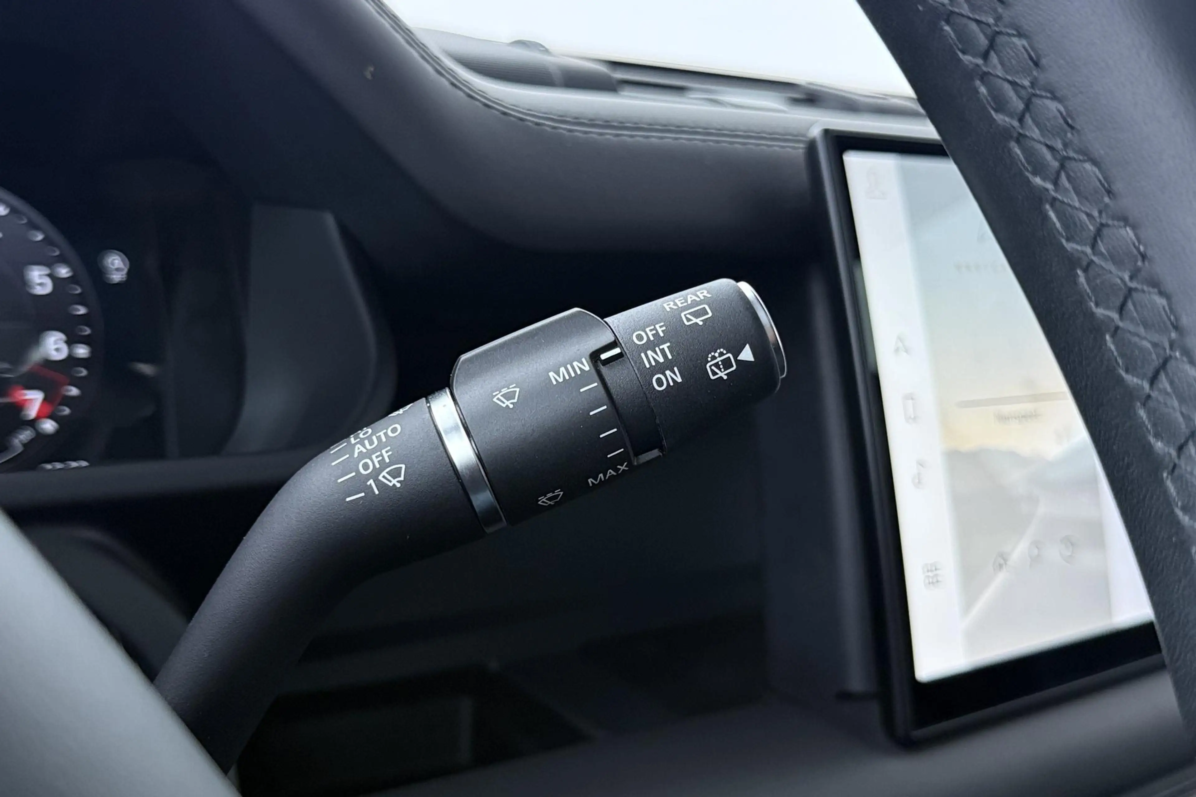 Land Rover Defender 110 P300e X-Dynamic HSE | Meridian Surround | Clea — photo 40