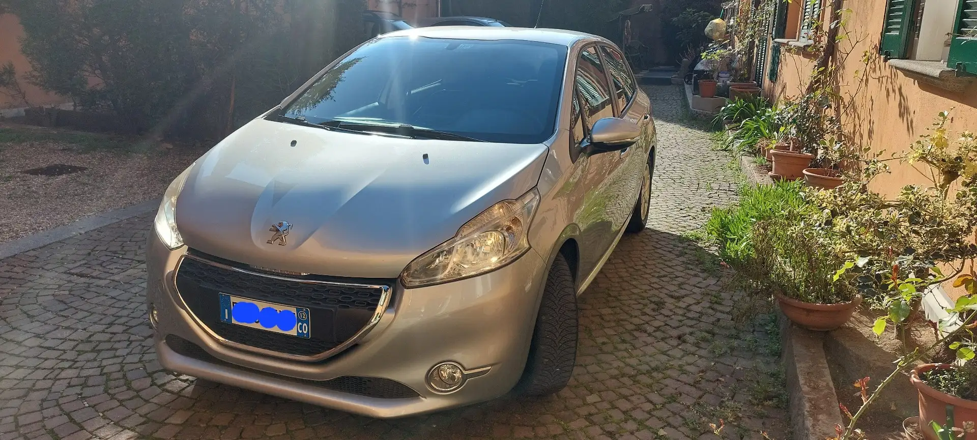 Peugeot 208 5p 1.2 puretech Active 82cv - 1