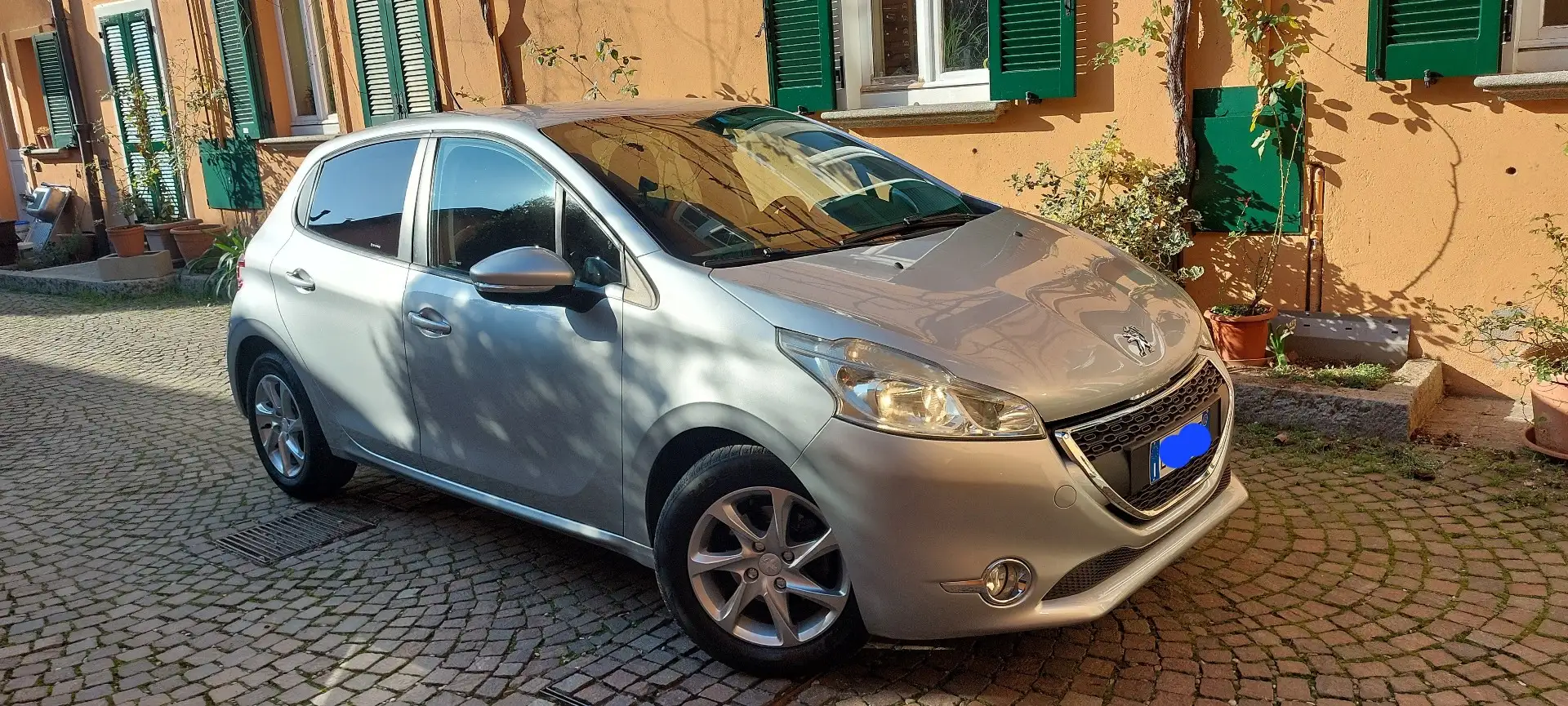 Peugeot 208 5p 1.2 puretech Active 82cv - 2
