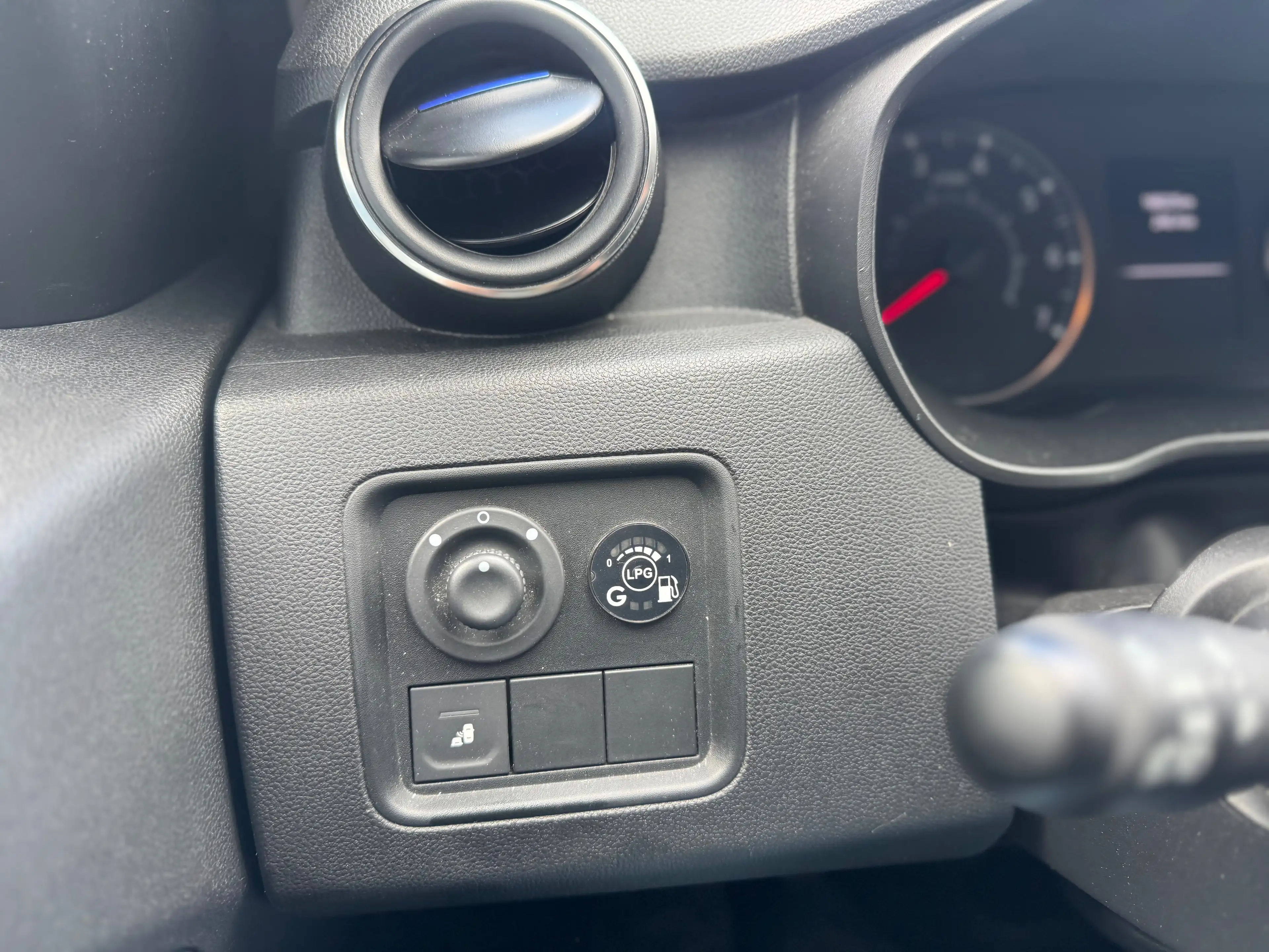 Dacia Duster Duster LPG 1.0 ECO-G Anniversary (EU6d-TEMP) — photo 8
