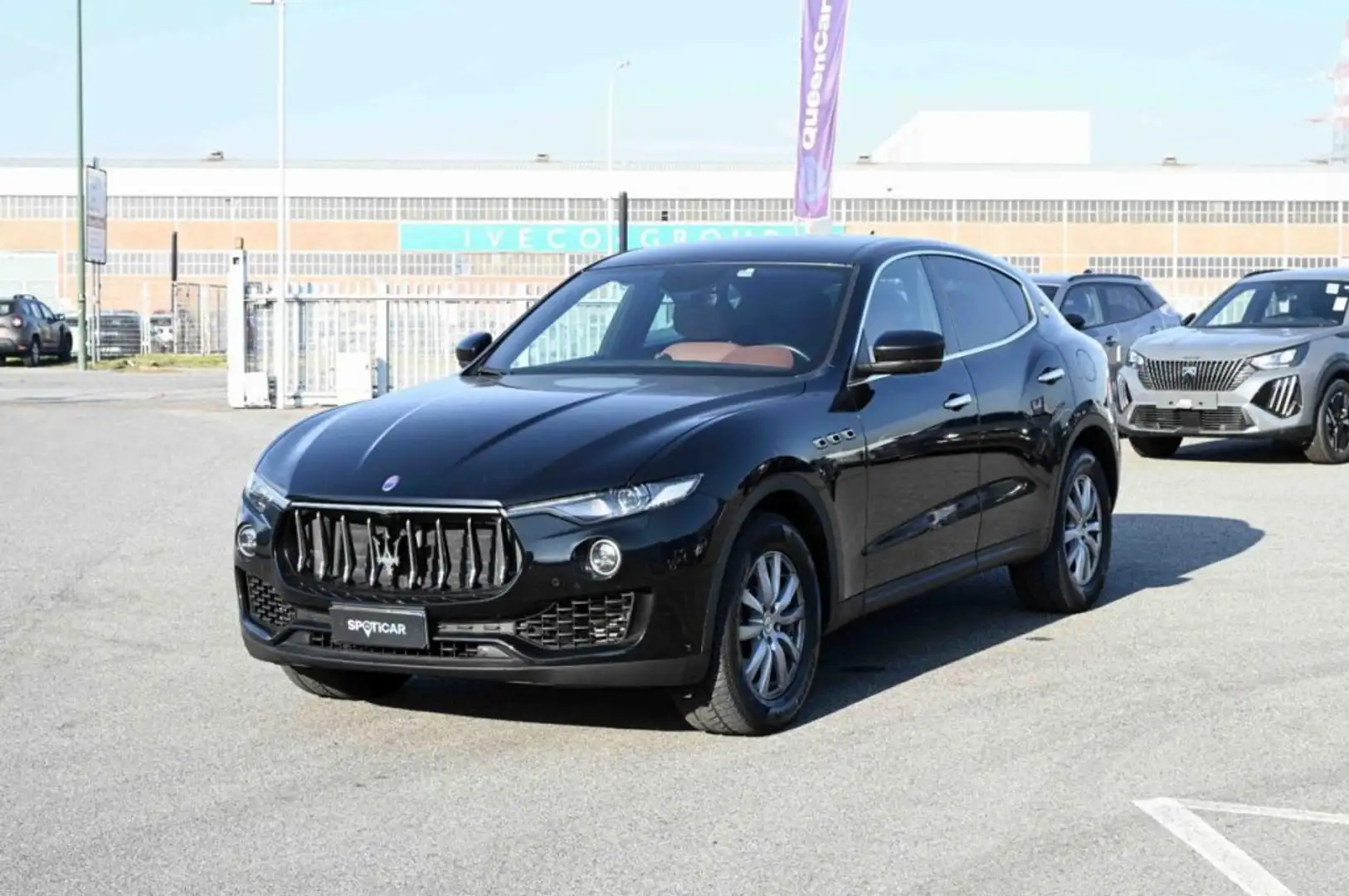 Maserati Levante 3.0 350cv V6 Q4 Fekete - 1