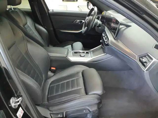 BMW 3 Series view 7