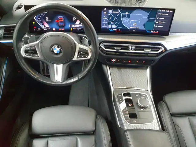 BMW 3 Series view 9