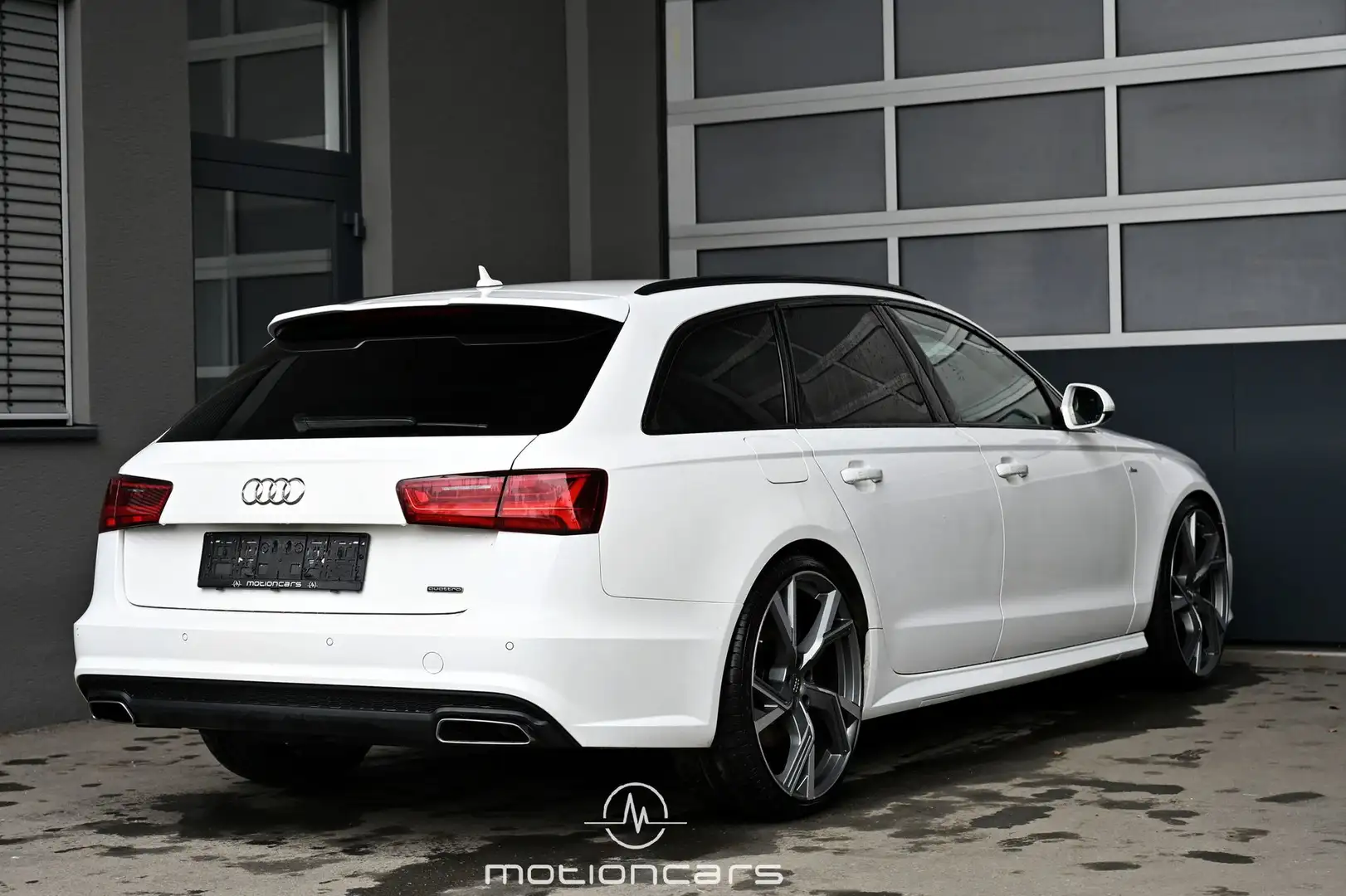 Audi A6 Avant 3.0 TDI clean diesel quattro S-Line Pickerl White - 2