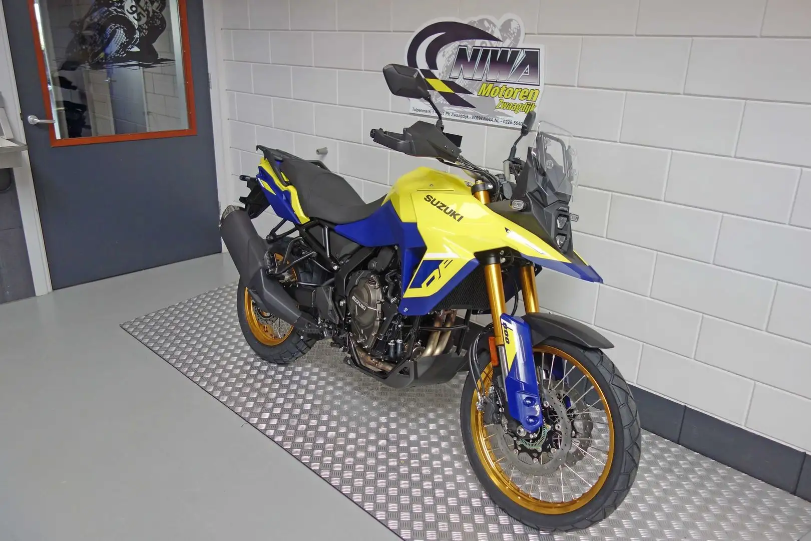 Suzuki V-Strom 800DE Jaune - 2