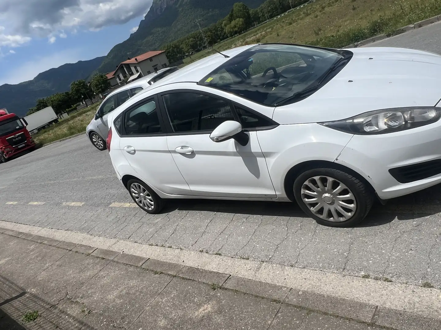 Ford Fiesta 1.0 EcoBoost Titanium - 2