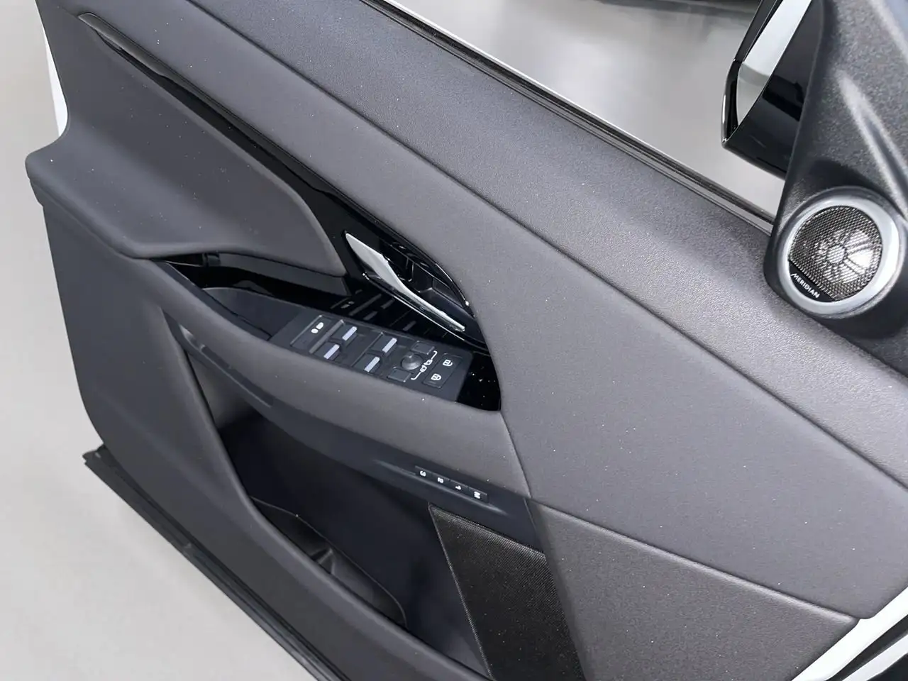 Land Rover Range Rover Evoque снимка Land Rover Range Rover Evoque
